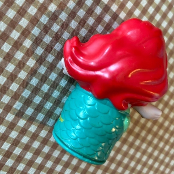 Fisher Price Little People Princess Ariel Little Mermaid toy - Picture 6 of 8